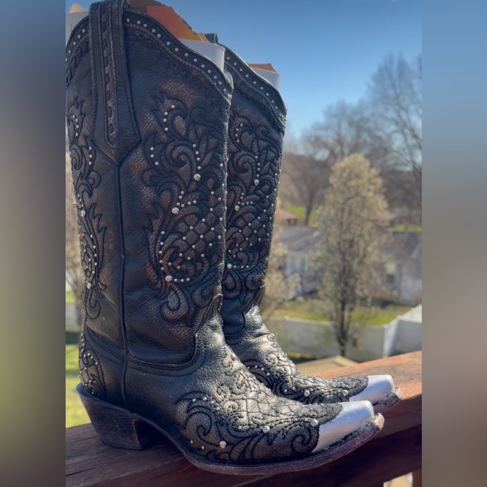 Corral Studded, Elaborately, Embroidered, Boots. - Picture 5 of 13